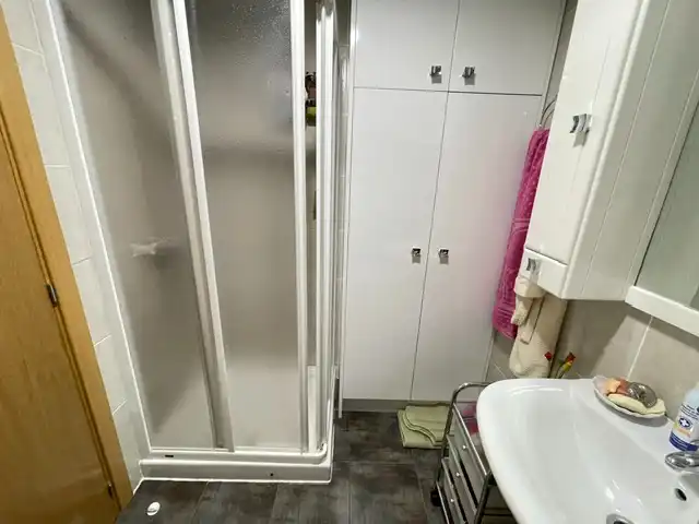 Baño de Apartamento en venta en Cistérniga con Calefacción, Trastero y Amueblado