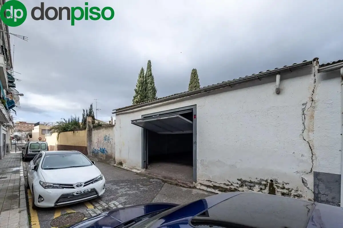 Parking of Detached homes for sale in Granada  with Private garden