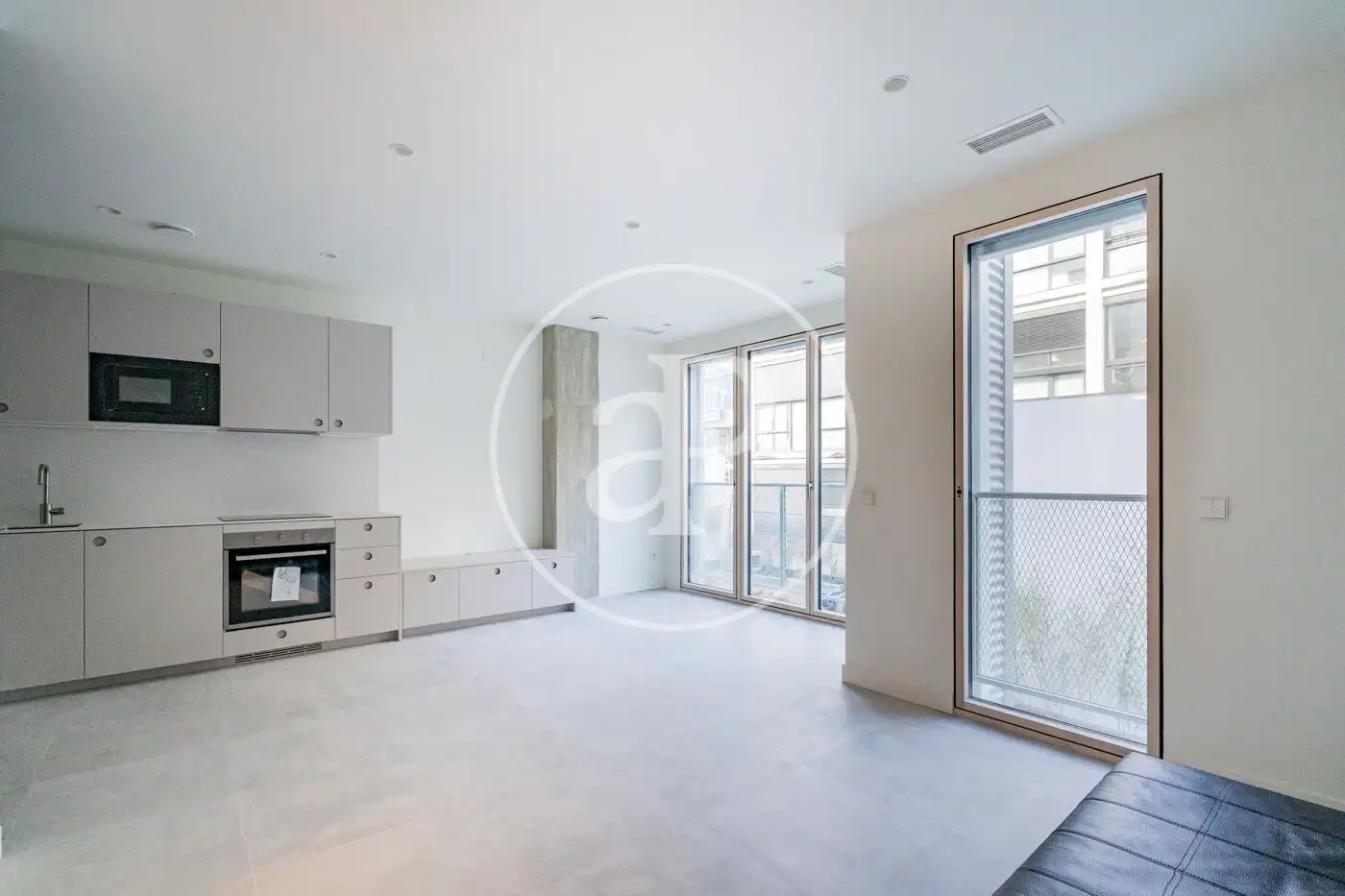 Living room of Flat for rent in Madrid  with Air Conditioner, Heating and Private garden
