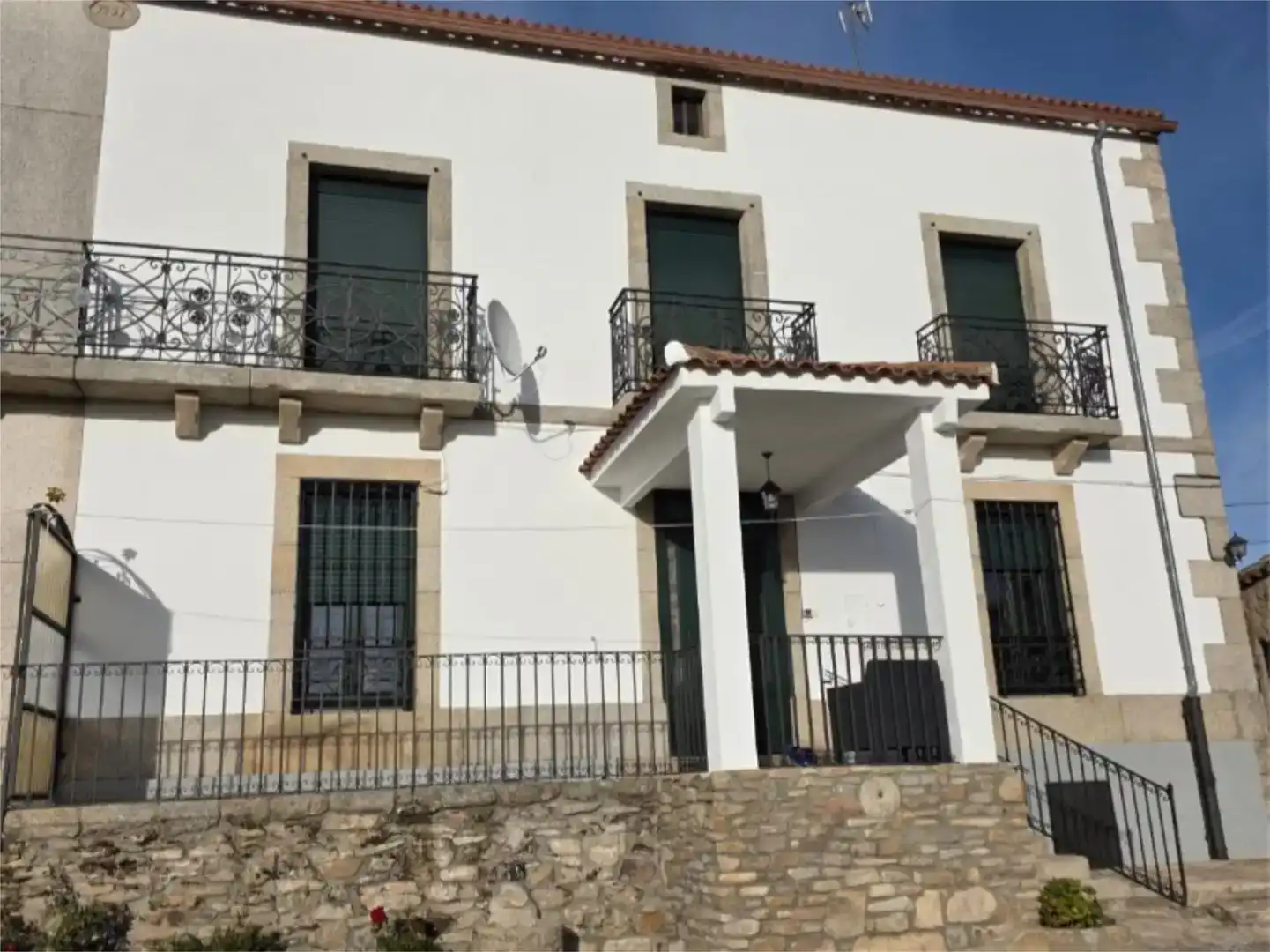 Vista exterior de Casa o xalet en venda en Bermillo de Sayago amb Jardí privat