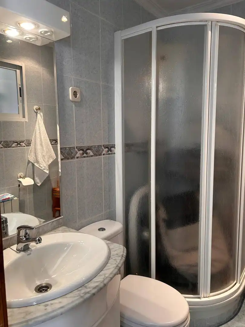 Baño de Piso en venta en Madrid con Calefacción y Terraza