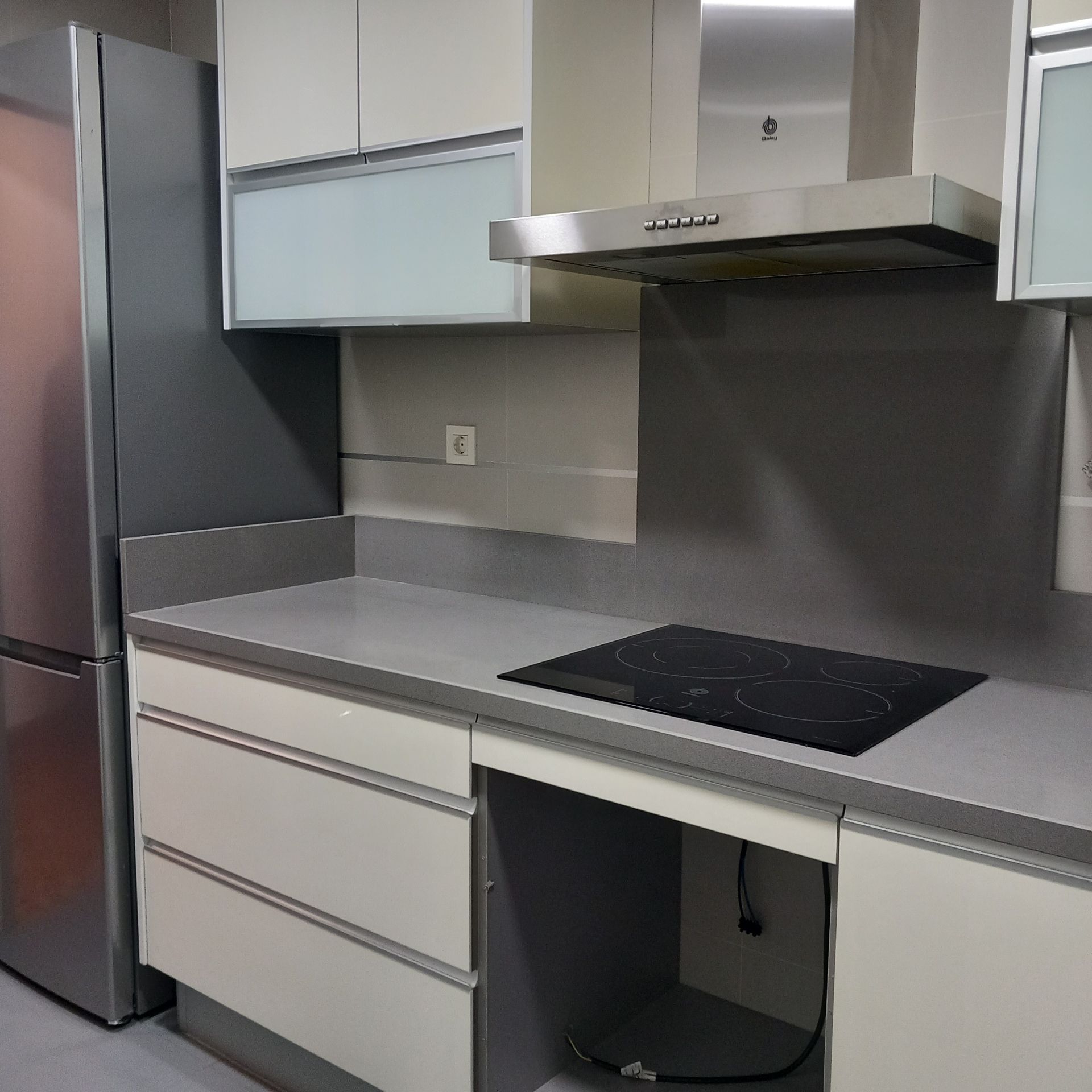 Cuina de Pis en venda en  Granada Capital amb Aire condicionat i Balcó