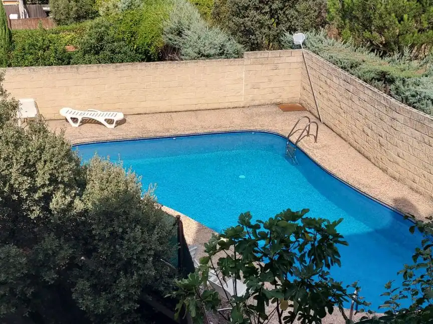 Piscina de Casa o xalet de lloguer en La Navata