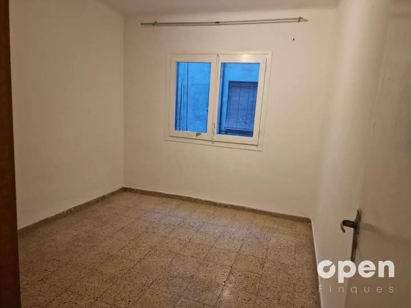 Habitación de Piso en venta en Terrassa con Terraza y Balcón