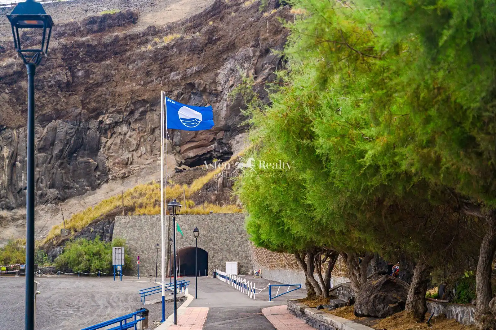 Vista exterior de Estudi en venda en Tacoronte amb Moblat, TV i Alarma
