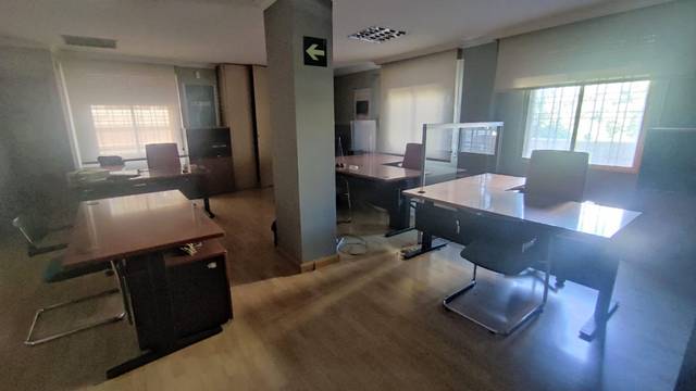 Oficina en Venta en Avenida de Andalucía en Carranque - Haza Cuevas