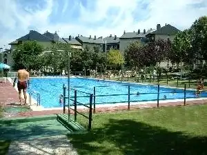 Piscina de Piso en venta en Collado Villalba con Calefacción, Parquet y Terraza