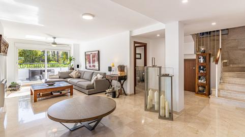 Foto 5 de Apartamento en venta en Calle 17, 26, Guadalmina Baja, Málaga