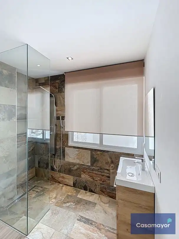 Bathroom of Flat for rent in Alicante / Alacant  with Air Conditioner