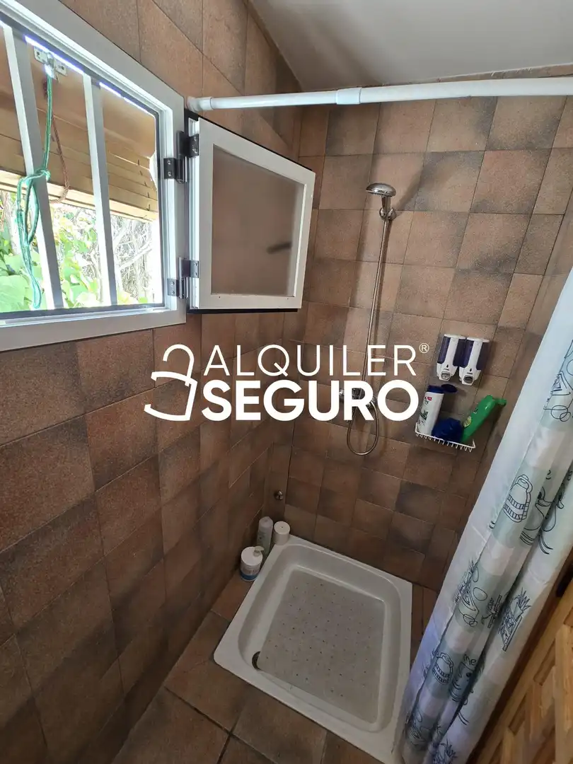 Bathroom of Houses for rent in Nuevo Baztán  with Air Conditioner, Heating and Terrace