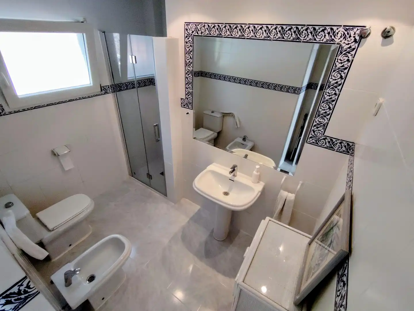 Baño de Casa adosada en venta en Málaga con Aire acondicionado, Jardín privado y Trastero