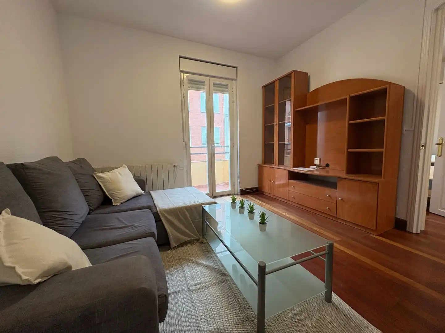 Flat for rent in Logroño - rey pastor, Juzgados