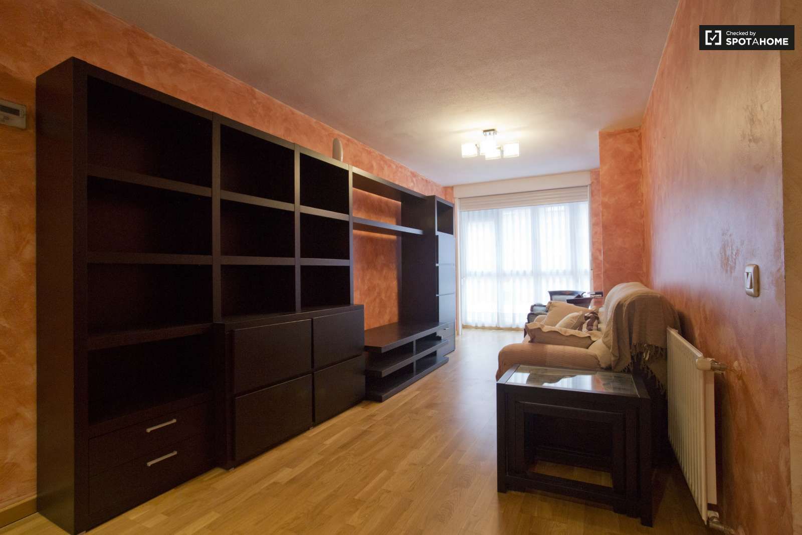Apartment to share in Orcasitas