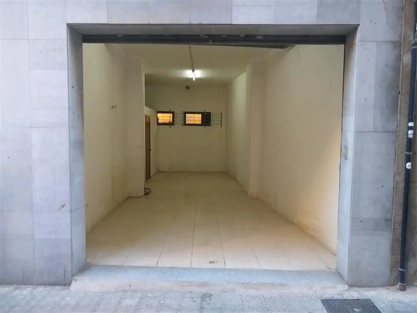 Garage for sale in Manresa