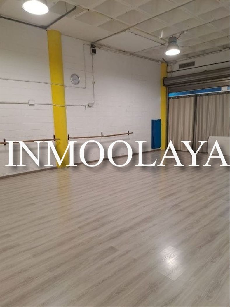 Premises for sale in Mataró  with Air Conditioner, Heating and Furnished