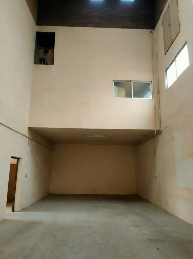 Nave industrial en venta en Valencia