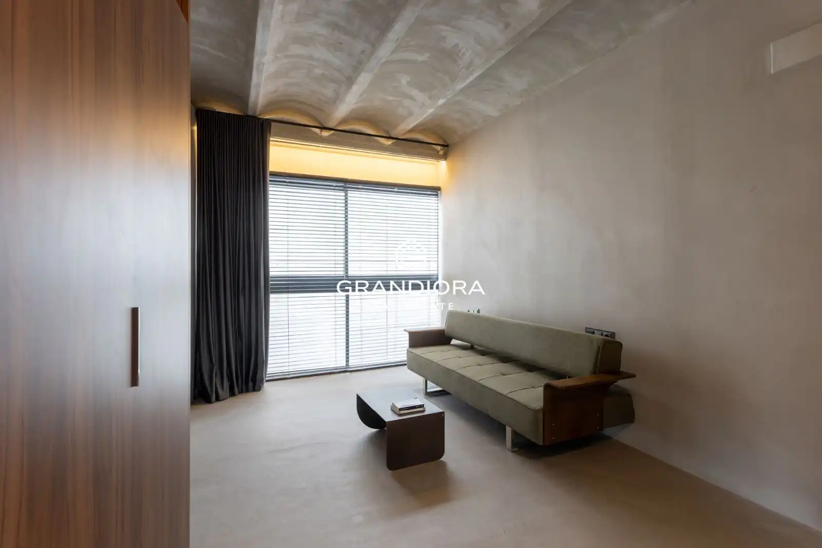 Living room of Flat for rent in Barcelona  with Air Conditioner, Terrace and Furnished