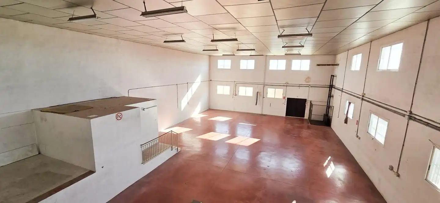 Nave industrial de alquiler en Elche / Elx