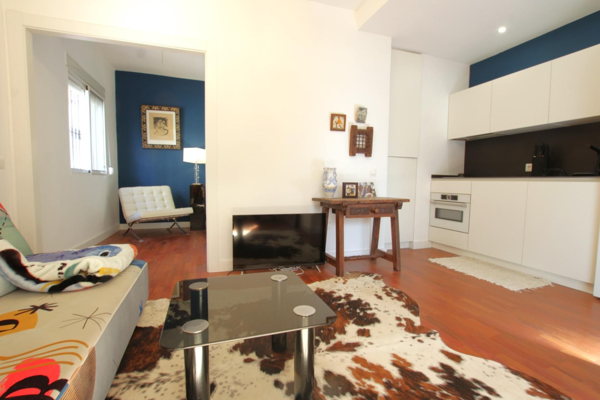Sala d'estar de Apartament en venda en Fuengirola amb Aire condicionat i Jardí privat