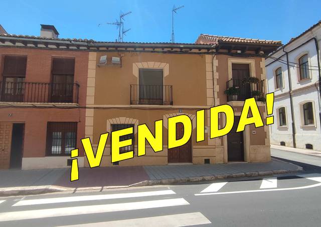 Casa-chalet en Venta en Calle Evangelista en Nava del Rey