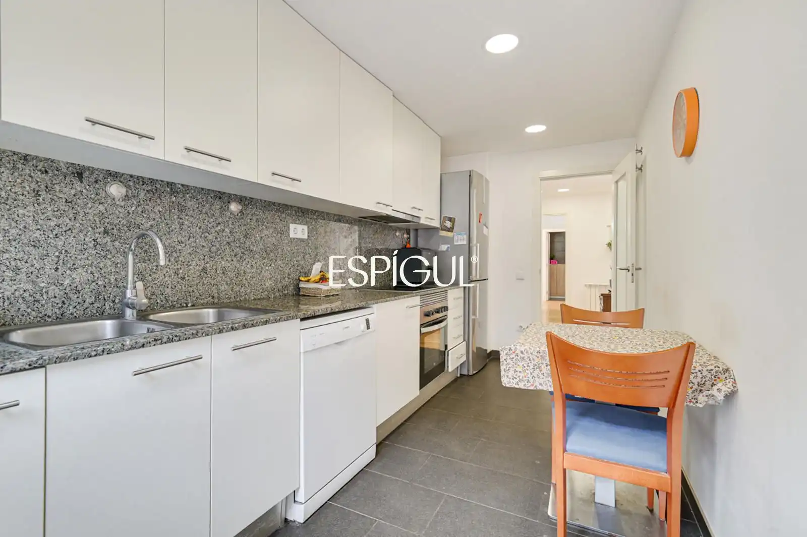 Cocina de Piso en venta en Girona con Aire acondicionado, Parquet y Trastero