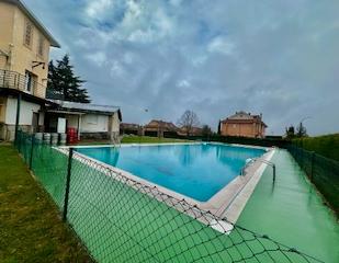 Piscina de Casa o xalet en venda en León Capital  amb Calefacció, Terrassa i Traster