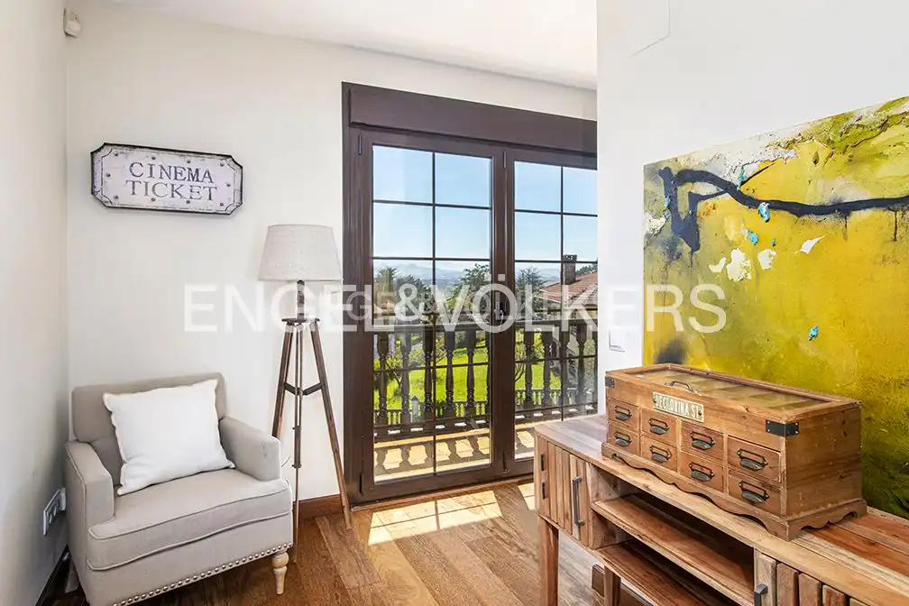 Habitación de Casa o chalet en venta en Gijón  con Calefacción, Jardín privado y Terraza
