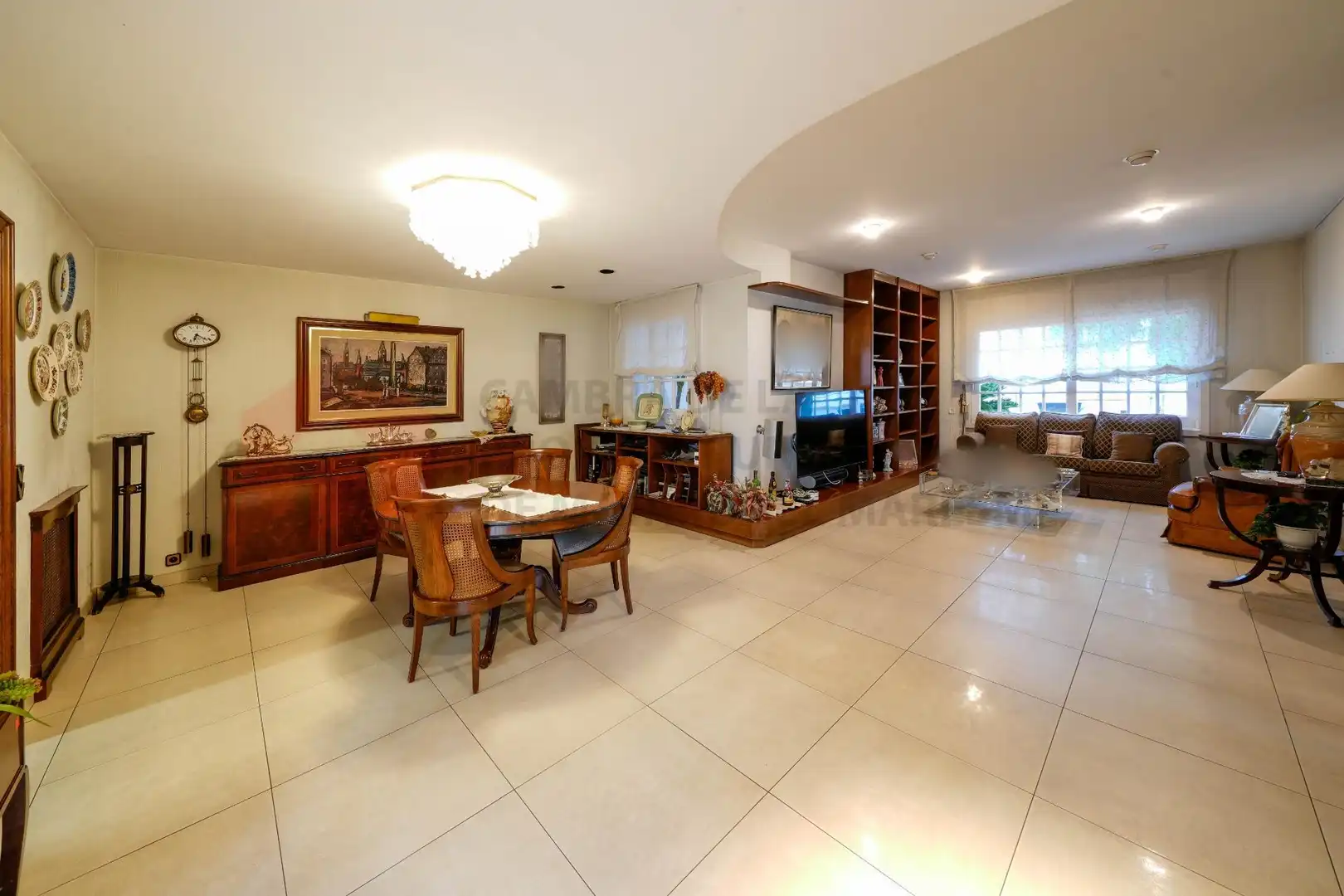 Sala d'estar de Casa o xalet en venda en Mataró amb Aire condicionat, Calefacció i Jardí privat