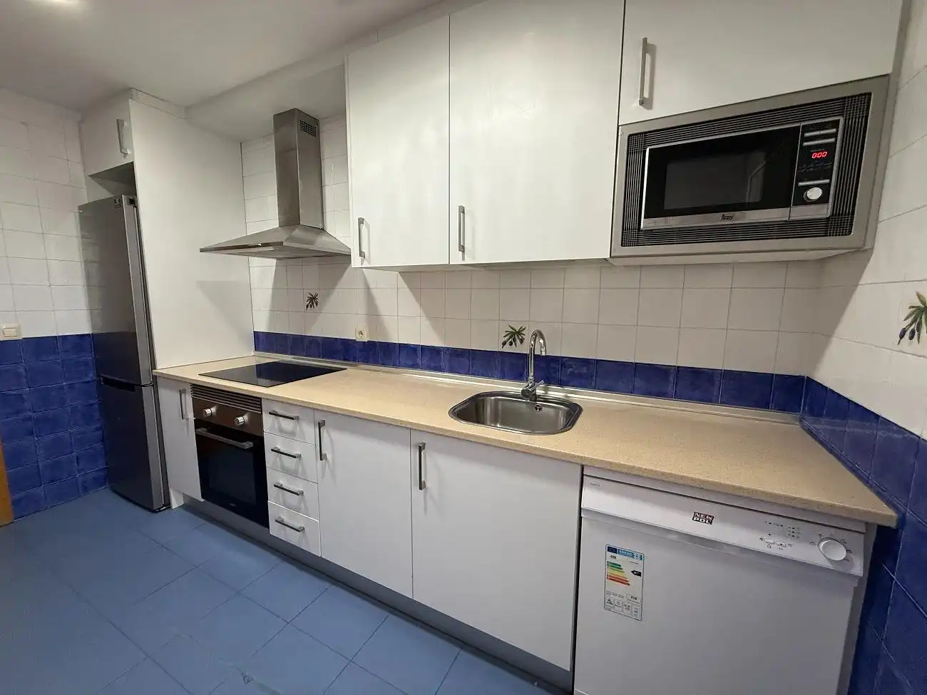 Piso con ascensor en venta en Maria Auxiliadora - Barriada de Llera, imagen 3