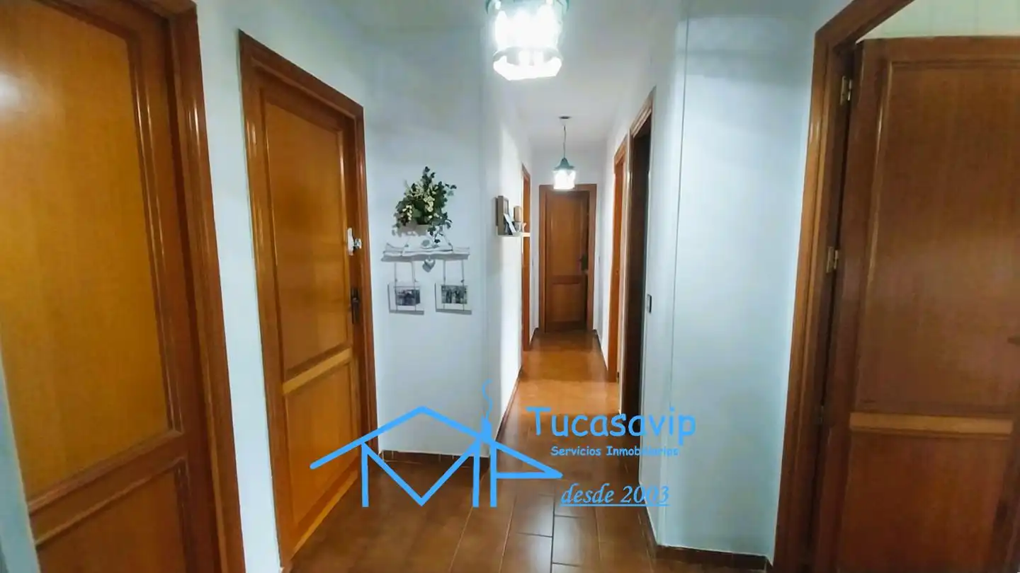 Piso en venta en La Adrada  con Calefacción, Jardín privado y Terraza