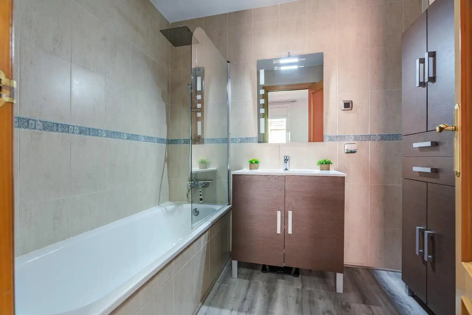 Badezimmer von Dachboden zum Verkauf in El Vendrell mit Heizung, Parkett und Terrasse
