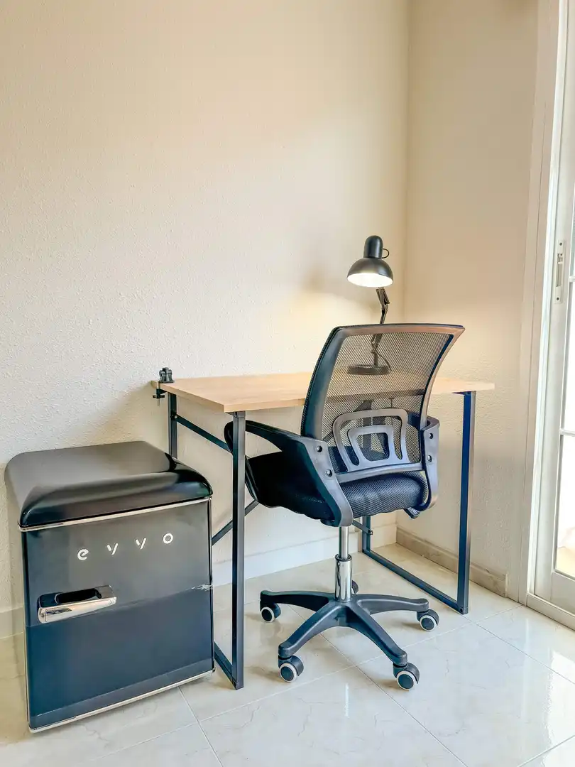 Habitación en Reina Victoria - Miguel Hernández
