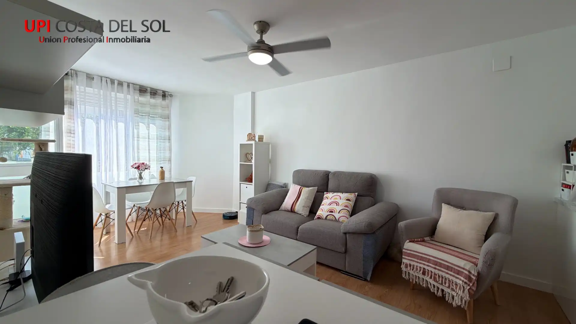 Living room of Apartments for sale in Benalmádena  with Parquet flooring, Furnished and Oven