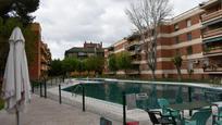 Piscina de Pis de lloguer en  Córdoba Capital amb Aire condicionat, Calefacció i Jardí privat