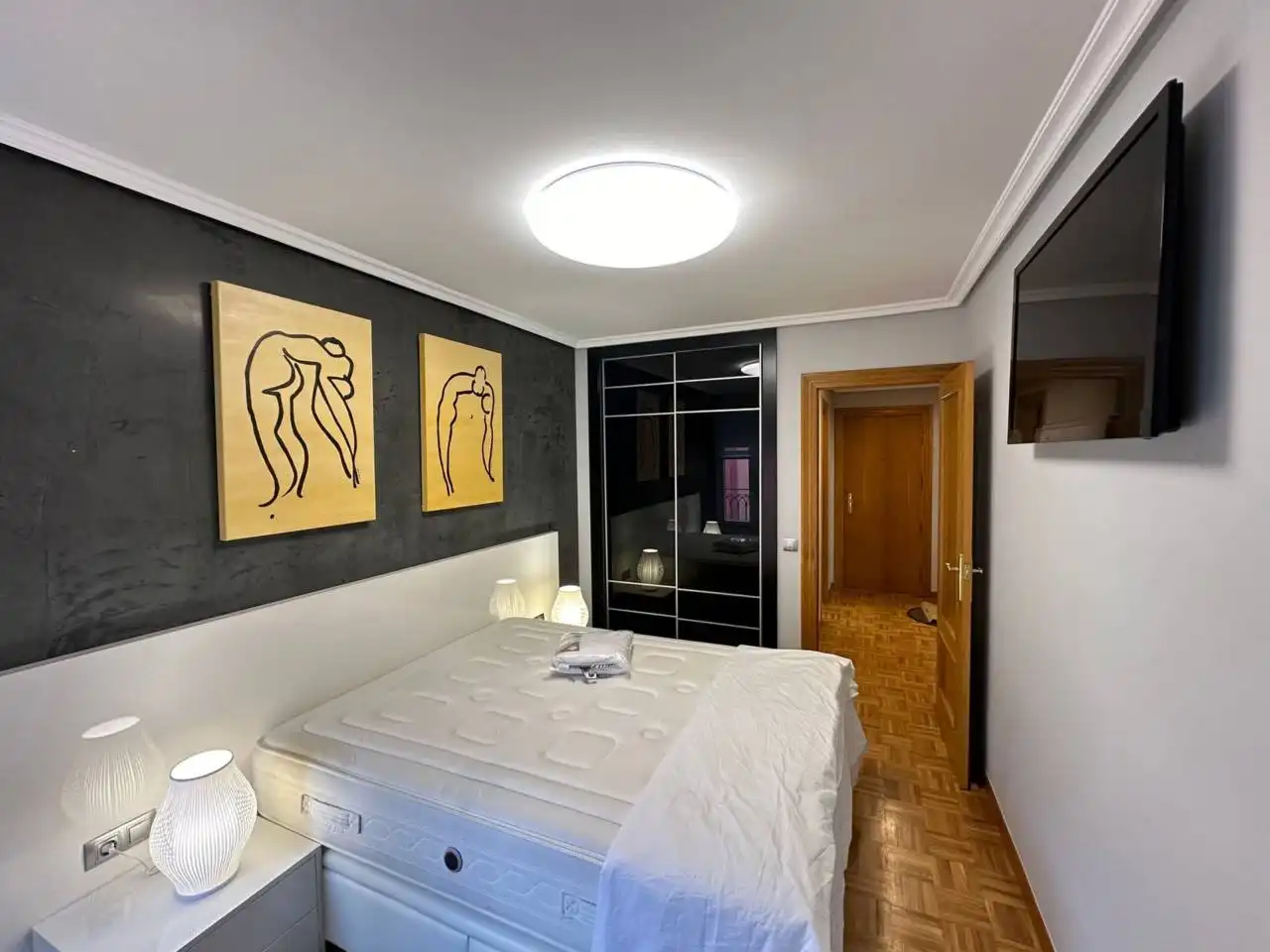 Habitación de Apartamento de alquiler en Burgos con Calefacción, Parquet y Amueblado