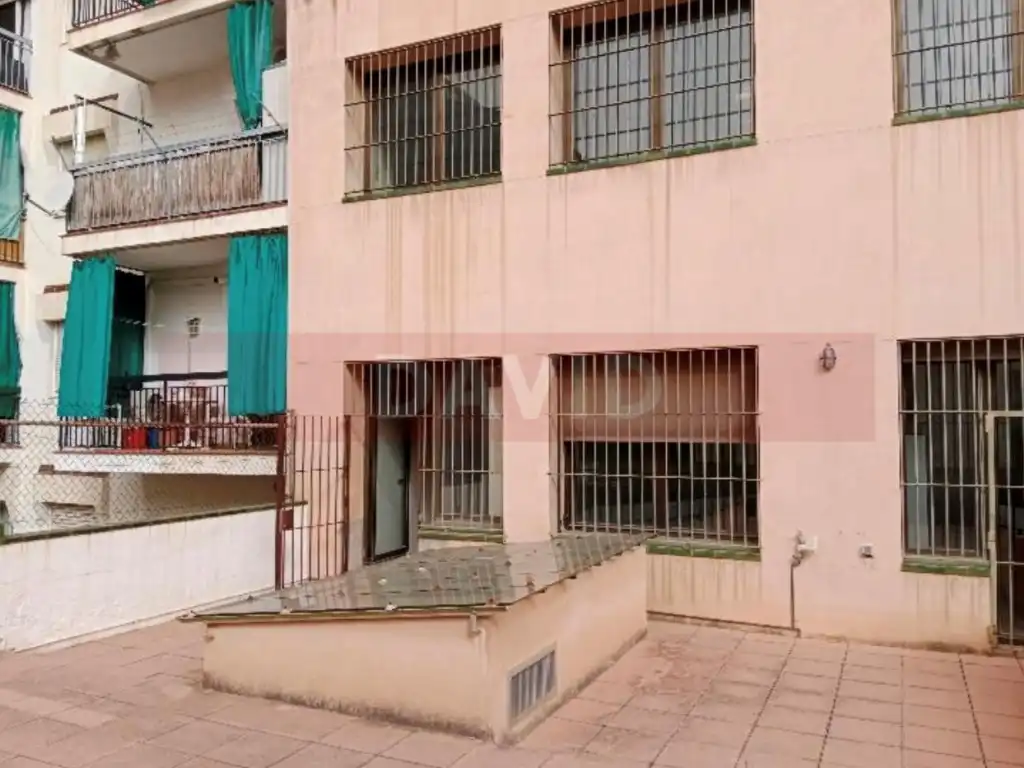 Vista exterior de Edificio en venta en Barcelona