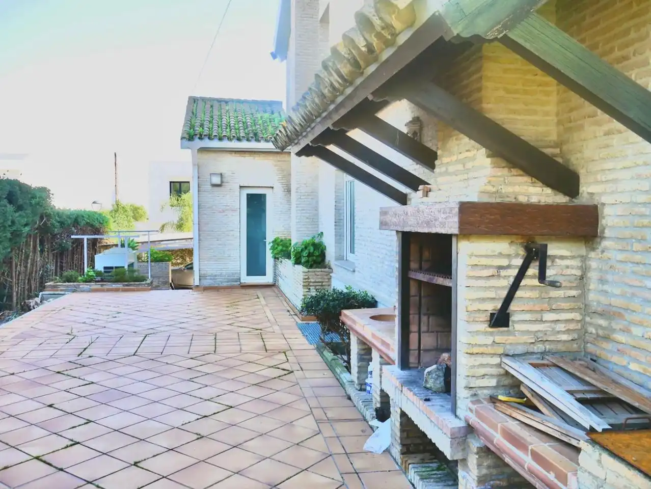 Jardí de Casa o xalet en venda en Tomares amb Aire condicionat, Jardí privat i Parquet