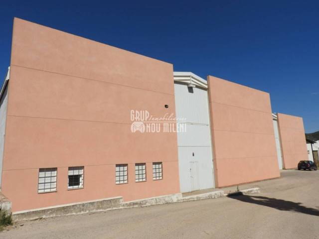 Nave industrial en Venta en Montesa