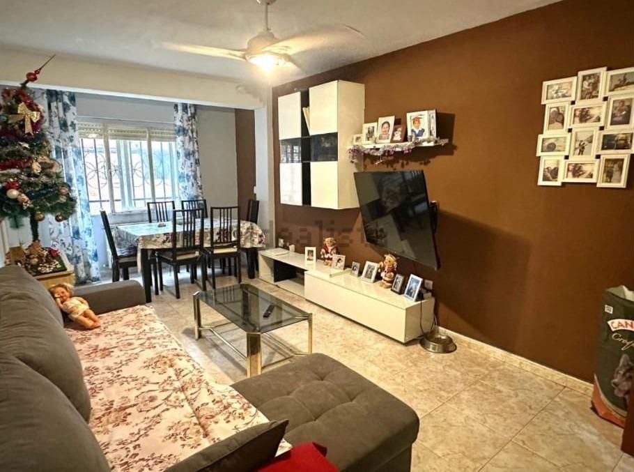 Sala d'estar de Pis en venda en Alcalá de Henares amb Calefacció i Terrassa