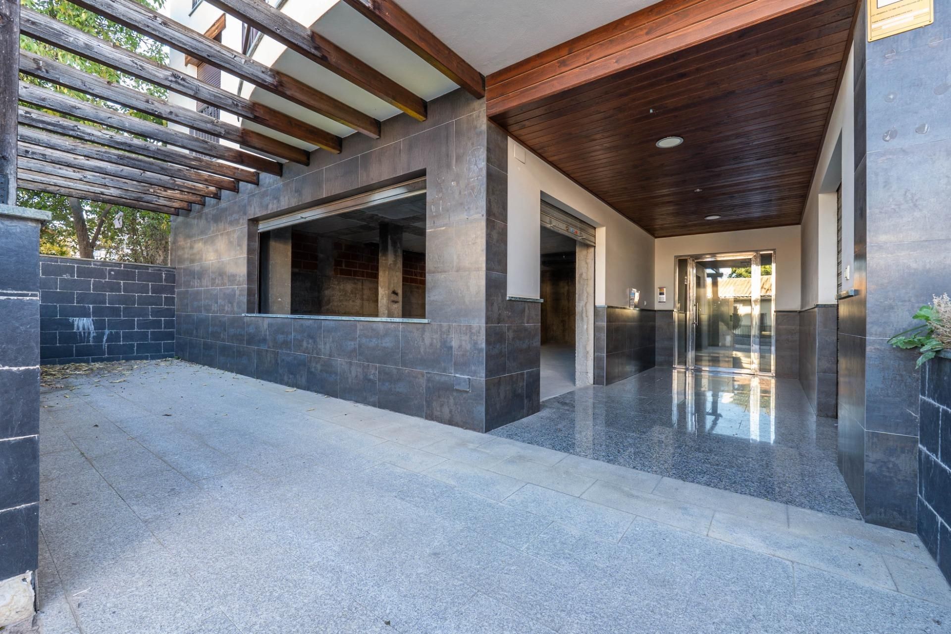 Premises for sale in Cájar