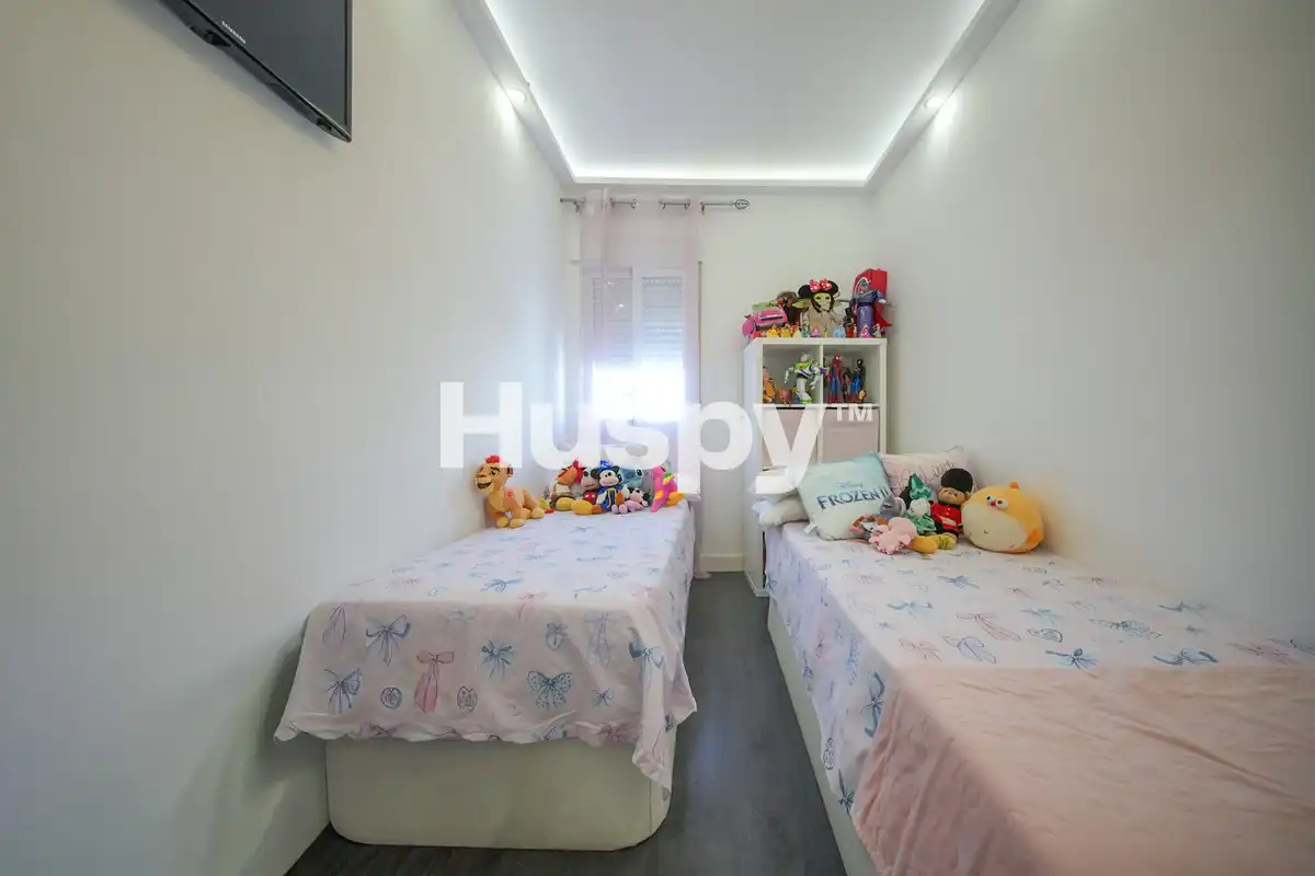 Habitación de Piso en venta en Madrid con Aire acondicionado y Calefacción