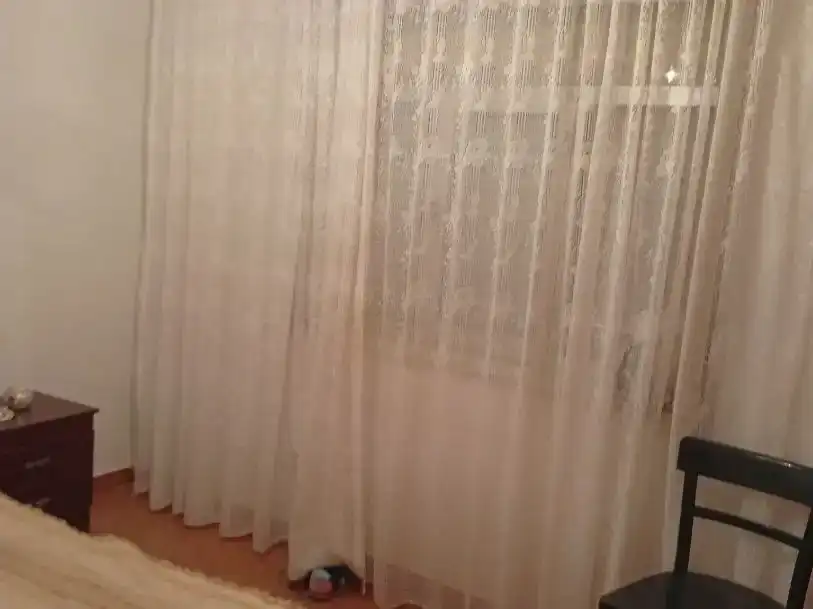 Dormitori de Pis en venda en Aldeadávila de la Ribera amb Moblat i Balcó