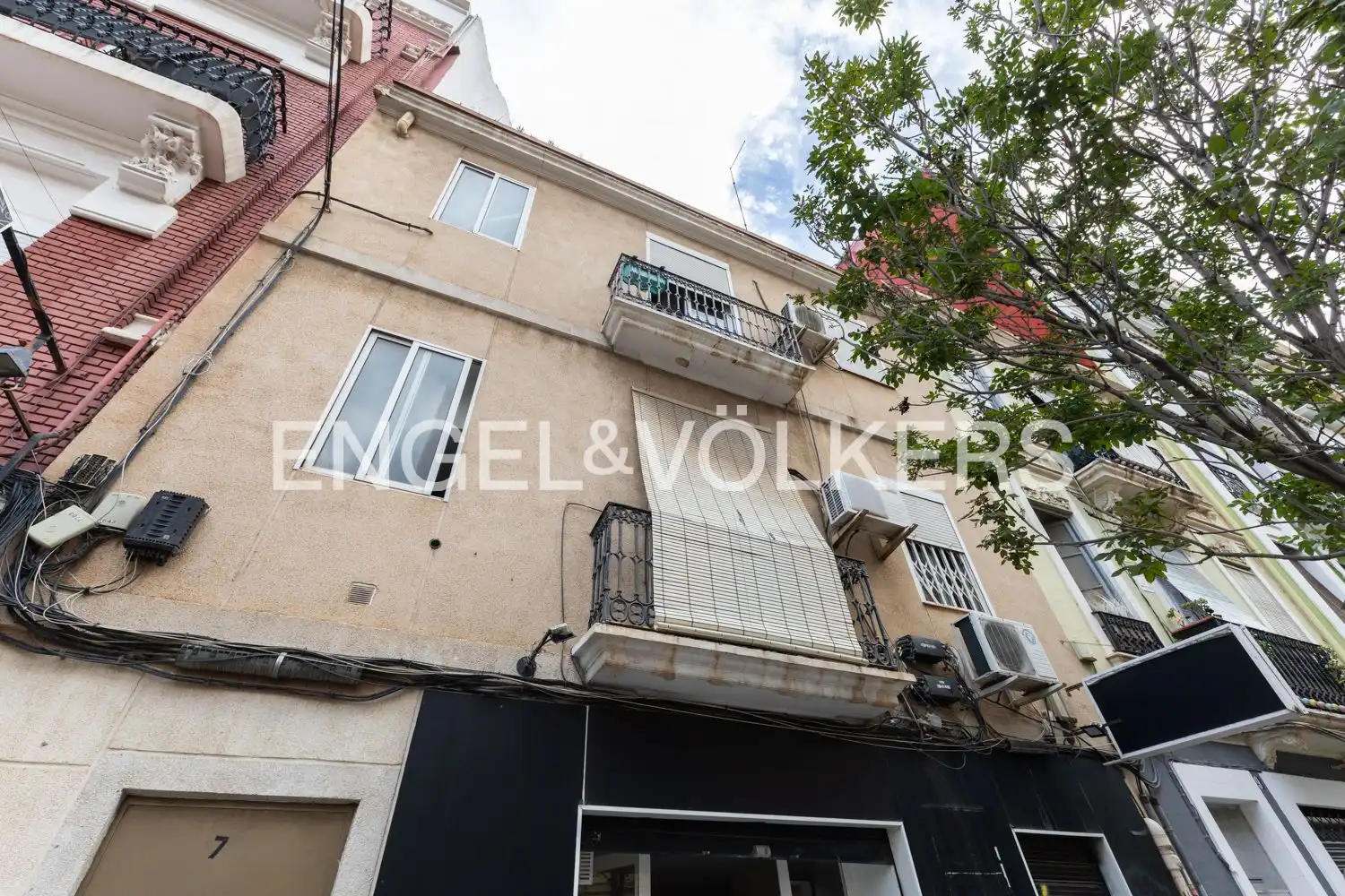 Exterior view of Houses for sale in Valencia  with Heating