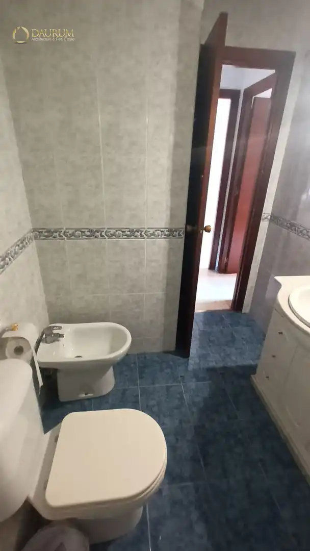 Baño de Piso en venta en Sevilla con Terraza