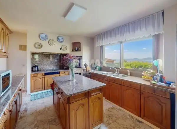 Kitchen of Houses for sale in Vigo   with Heating, Private garden and Parquet flooring