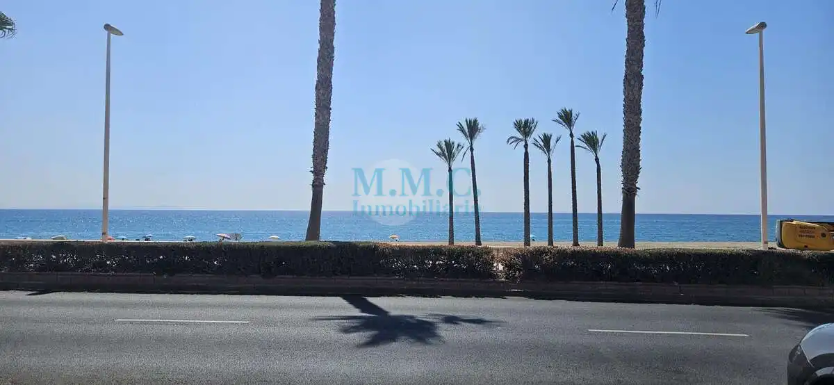Außenansicht von Wohnung zur Miete in Roquetas de Mar mit Klimaanlage, Terrasse und Möbliert
