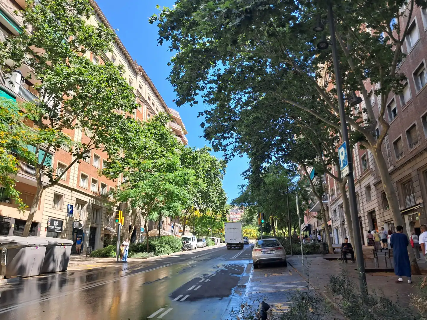 Vista exterior de Ático en venta en Barcelona con Aire acondicionado, Calefacción y Parquet