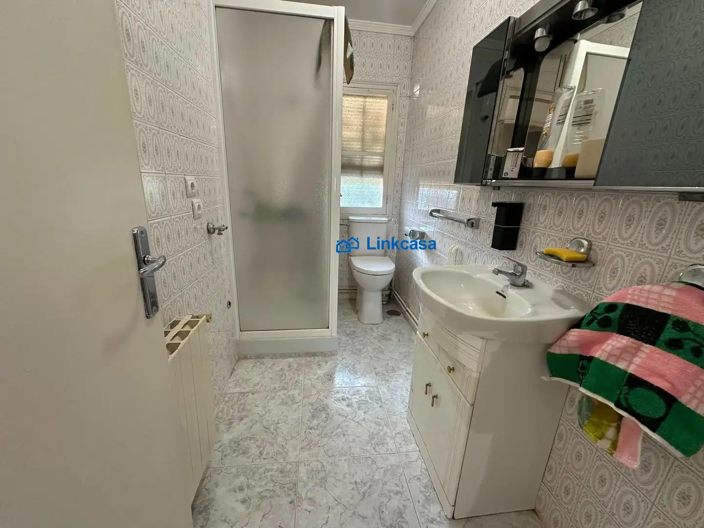 Baño de Piso en venta en Madrid con Calefacción, Parquet y Terraza