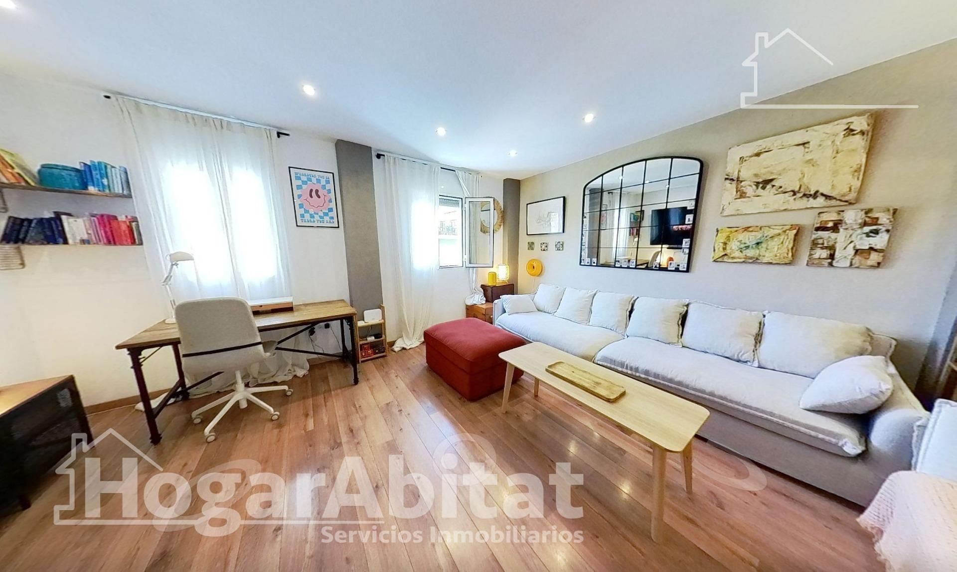 Sala de estar de Piso en venta en  Valencia Capital con Aire acondicionado y Parquet