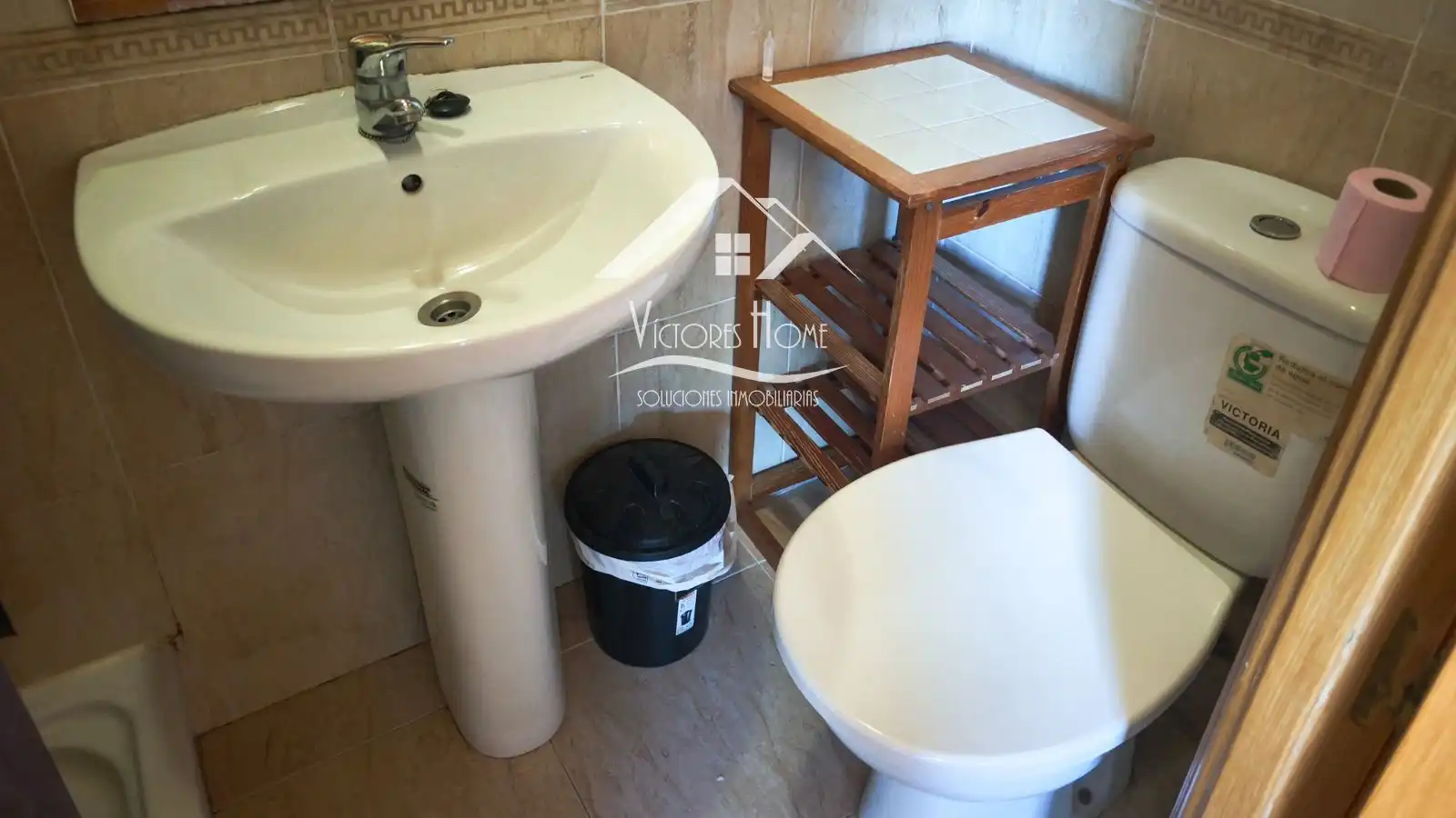 Bathroom of Flat for sale in Madrid  with Terrace and Furnished